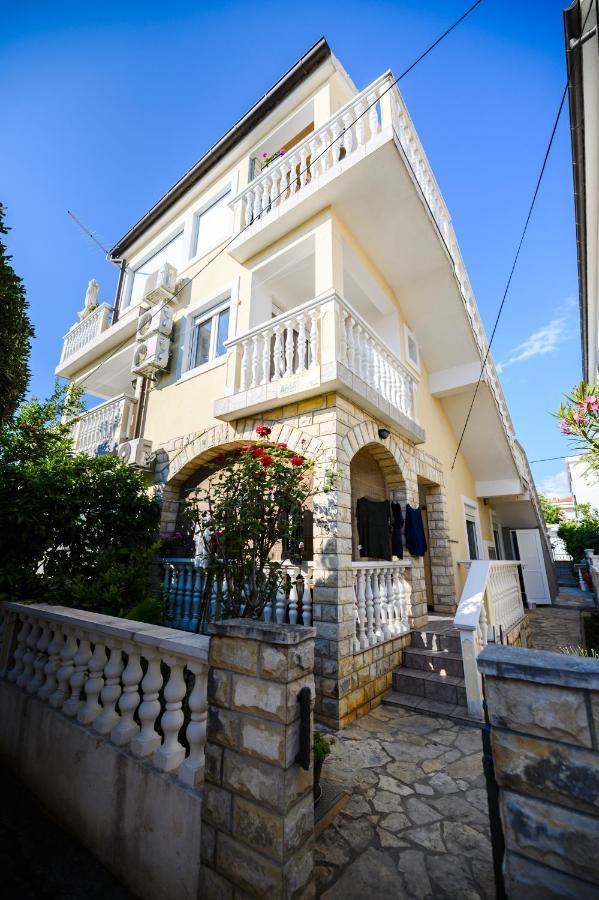 Apartmani Milka Zára Kültér fotó