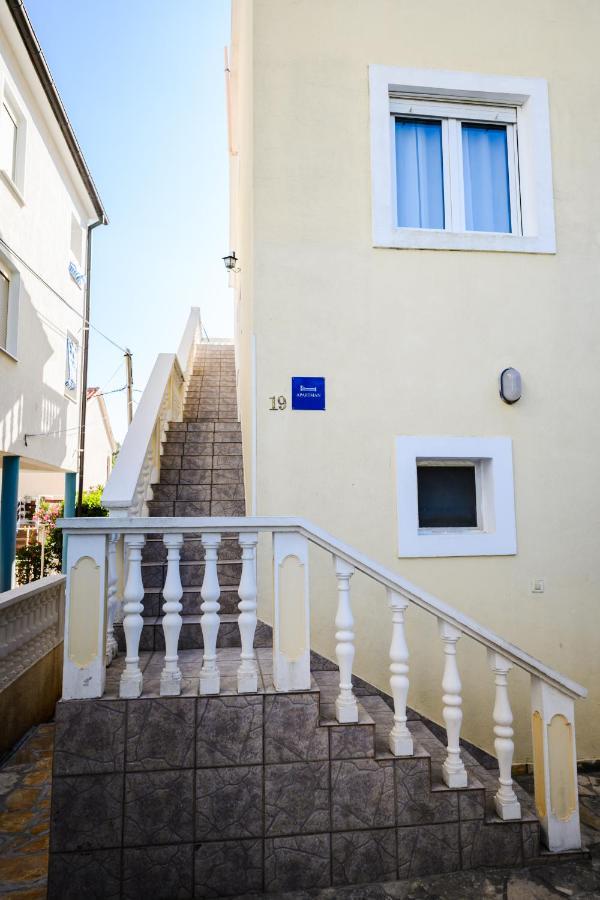 Apartmani Milka Zára Kültér fotó